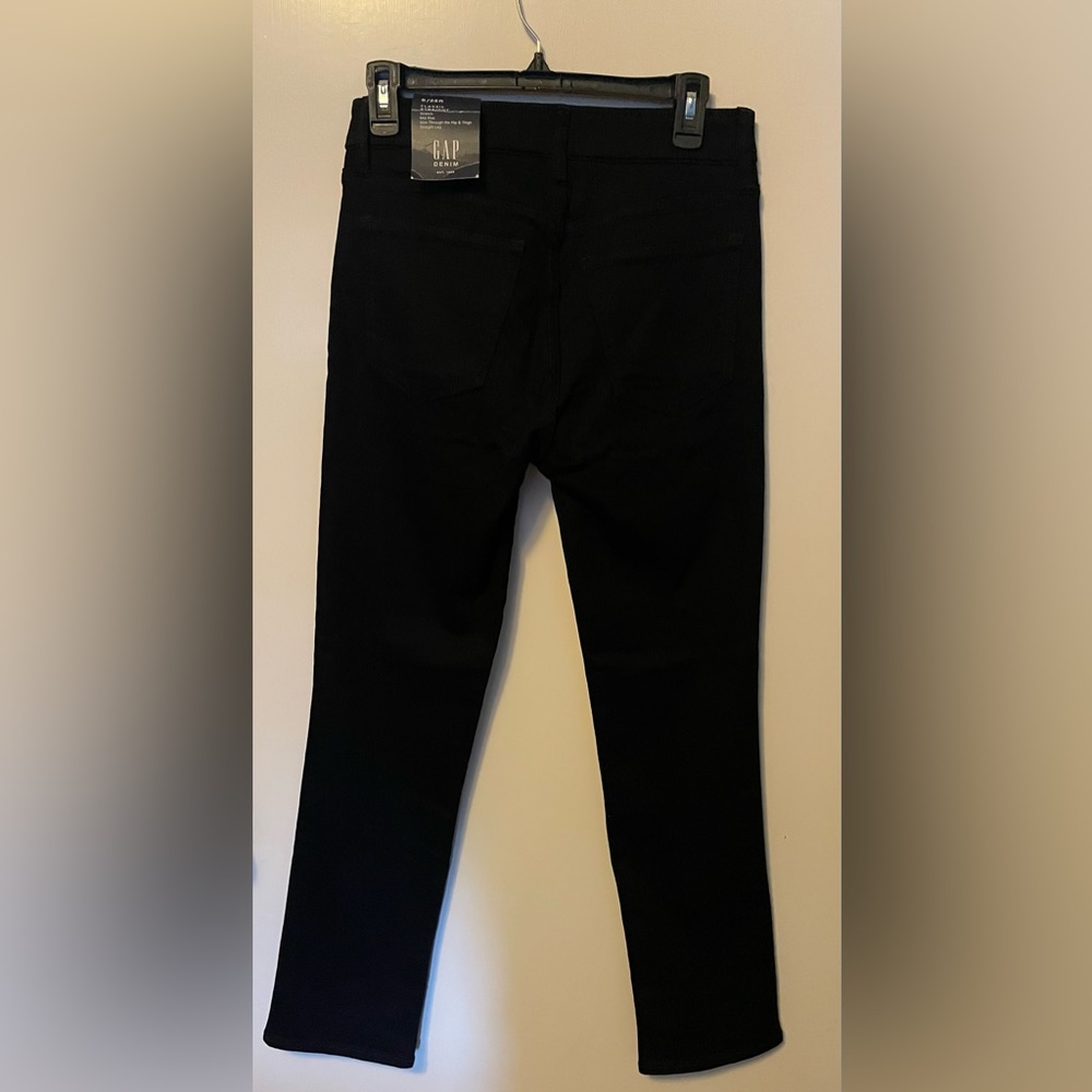 NWT GAP DENIM‎ CLASSIC STRAIGHT 6/28 REGULAR BLACK
